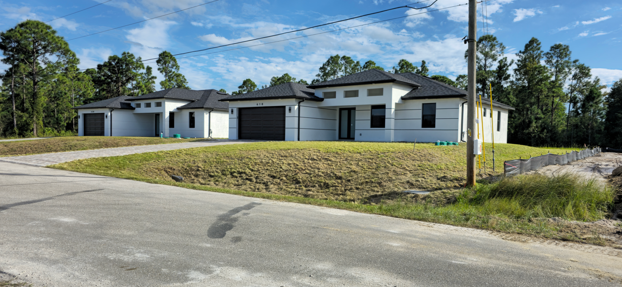 Casa residencial de nueva construcción en el suroeste de Florida